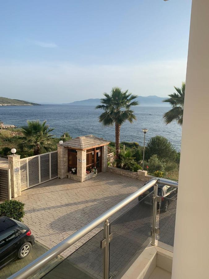 Loli Apartment Luxury White Residence Sarande Exterior photo