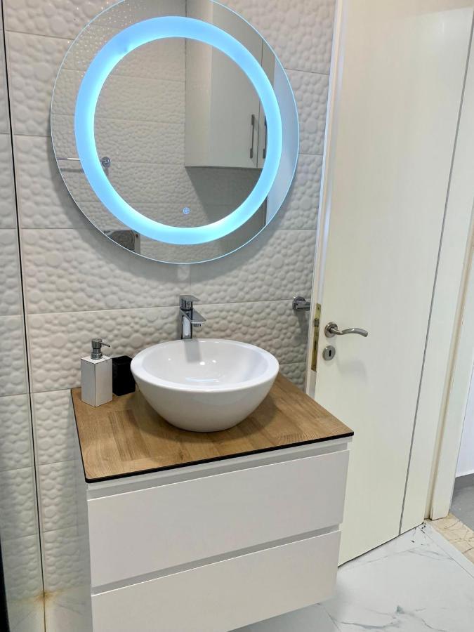 Loli Apartment Luxury White Residence Sarande Exterior photo