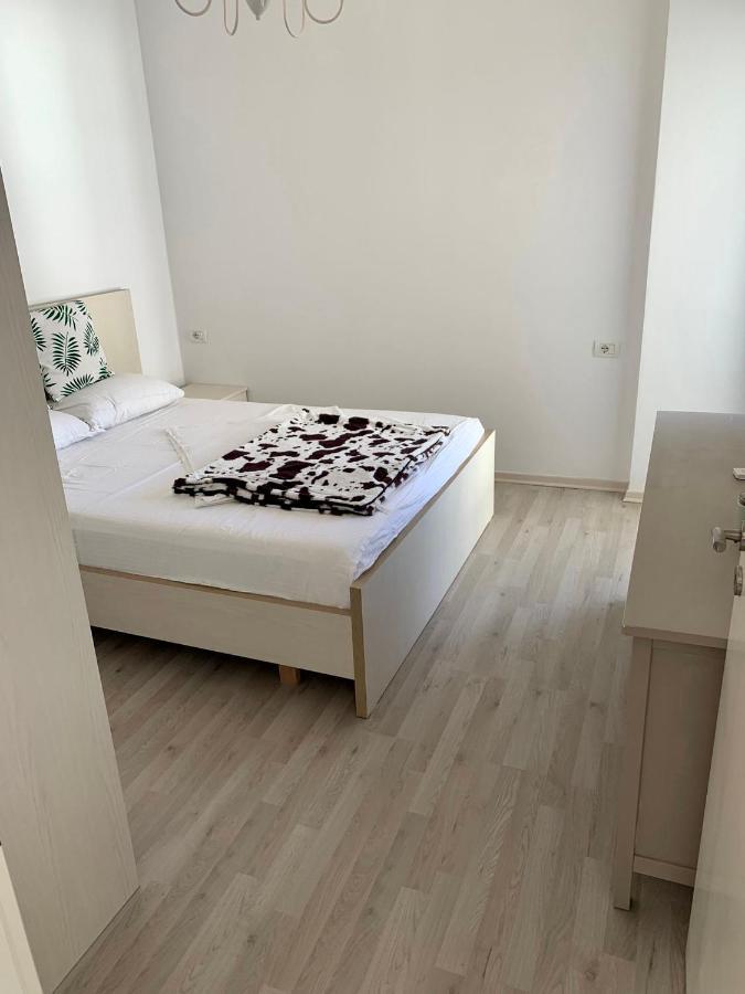 Loli Apartment Luxury White Residence Sarande Exterior photo