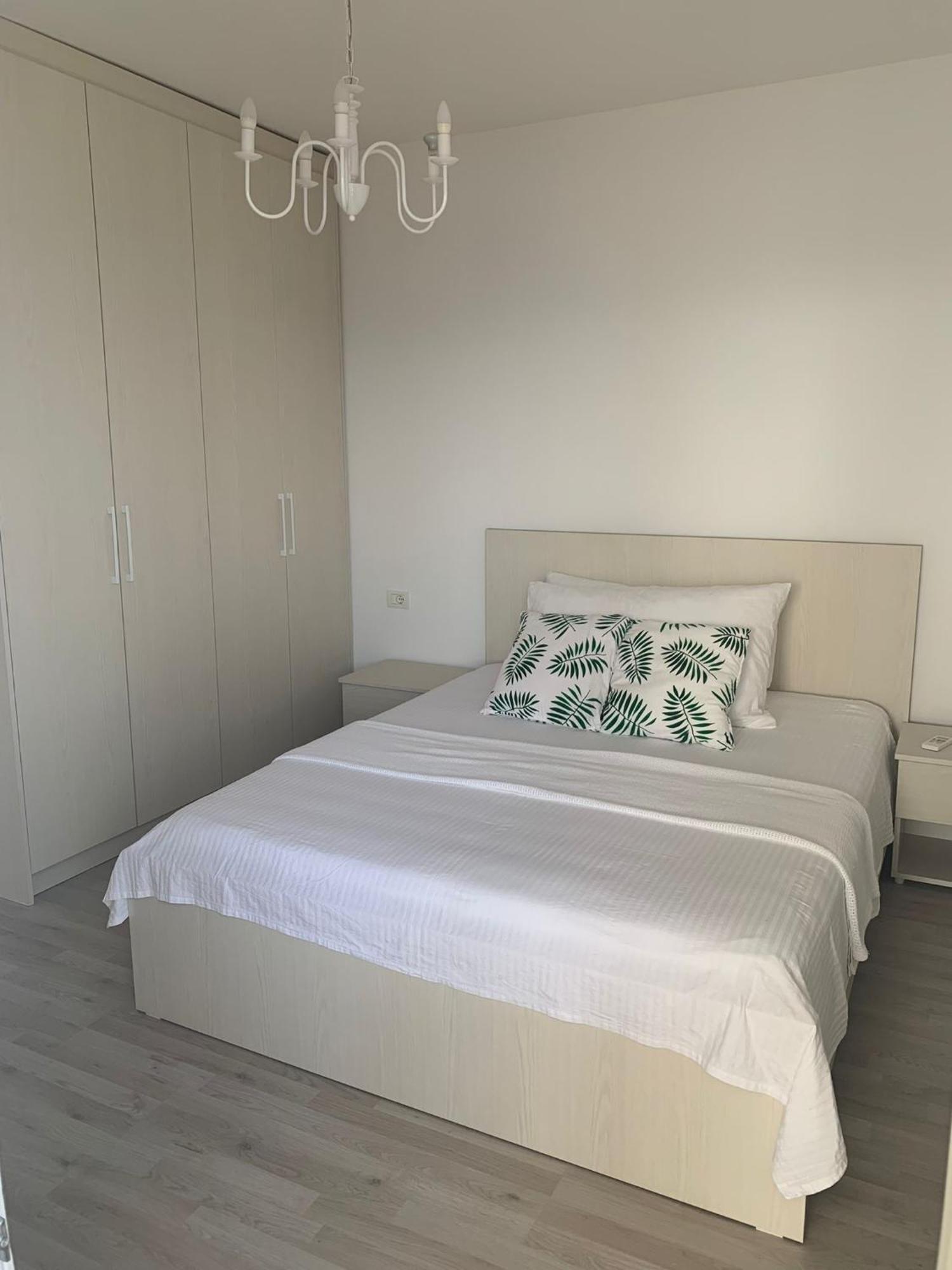 Loli Apartment Luxury White Residence Sarande Exterior photo